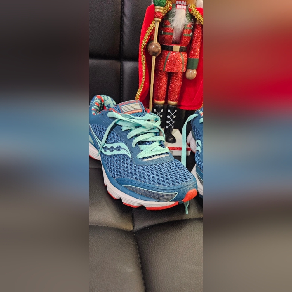 Saucony Women's Teal and Coral Athletic Shoes